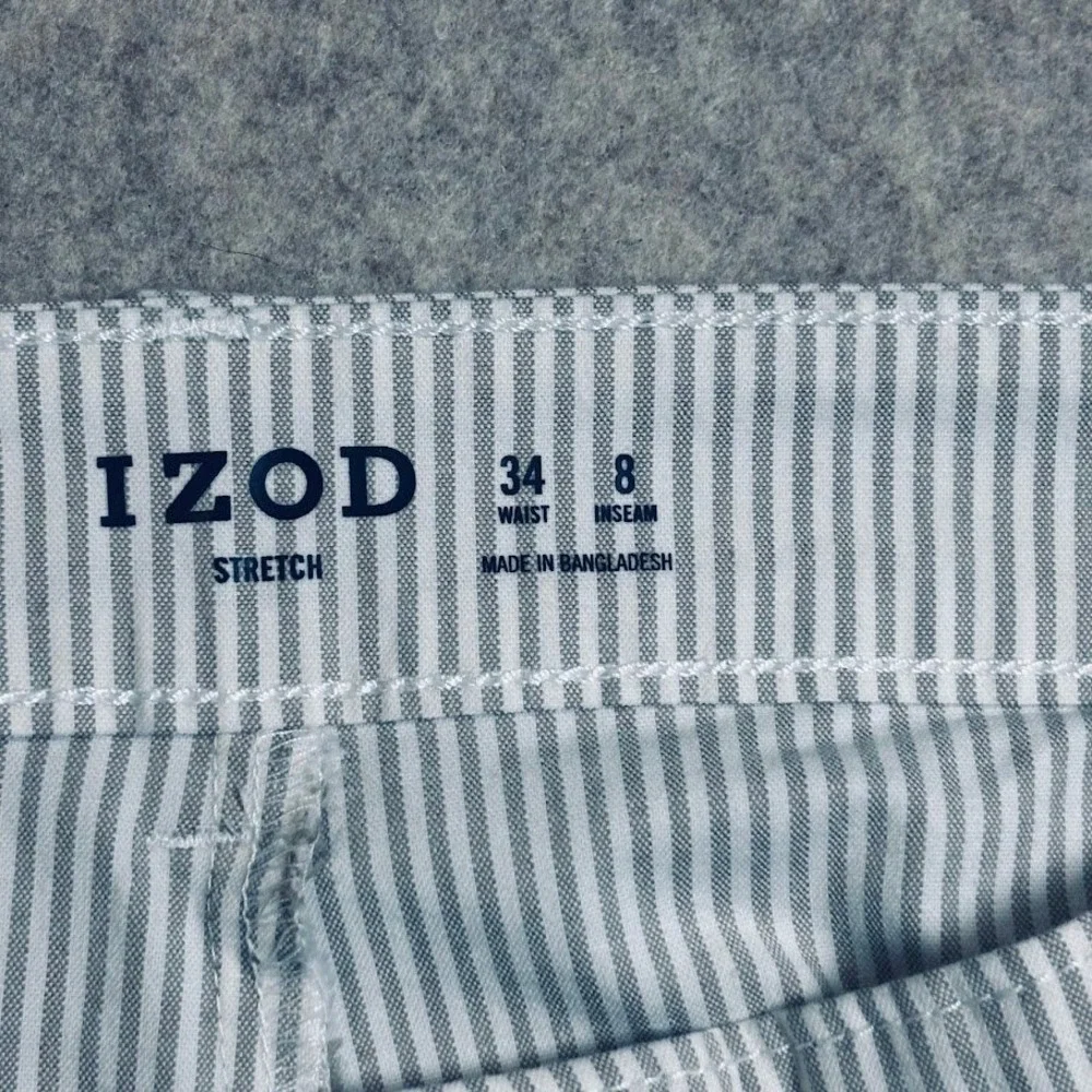 IZOD Shorts Mns 34 Grey Cotton Seersucker Stripe Stretch Flat Front Coastal Prep
